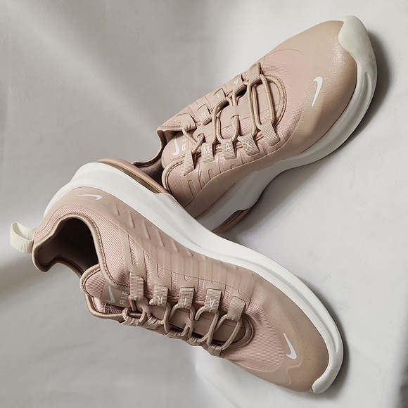 Nike Air Max Axis Running sneakers (womens size 8.5) - Picture 4 of 13